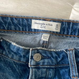 Abercrombie and Fitch Curve Love The Dad High Rise